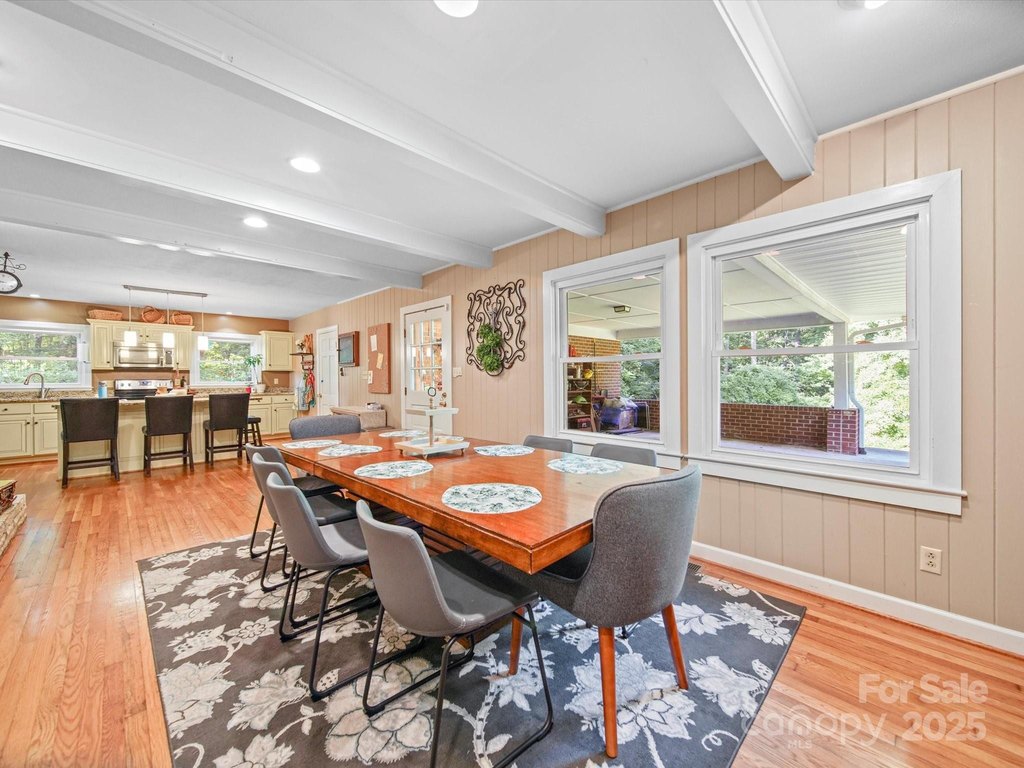 Statesville, North Carolina, 28625, United States, 3 Bedrooms Bedrooms, ,3 BathroomsBathrooms,Residential,Forsale,1985982