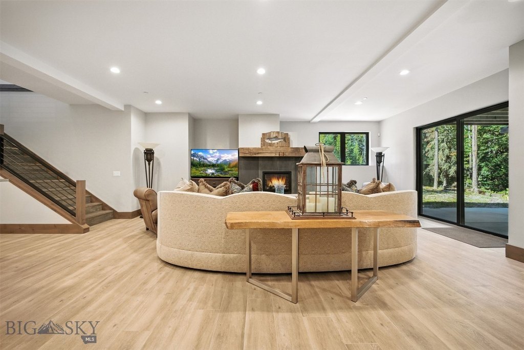 Big Sky, Montana, 59716, United States, 5 Bedrooms Bedrooms, ,5 BathroomsBathrooms,Residential,Forsale,1914962