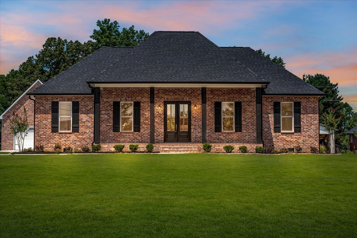 Smithville, Tennessee, 37166, United States, 3 Bedrooms Bedrooms, ,2.5 BathroomsBathrooms,Residential,Forsale,1999475