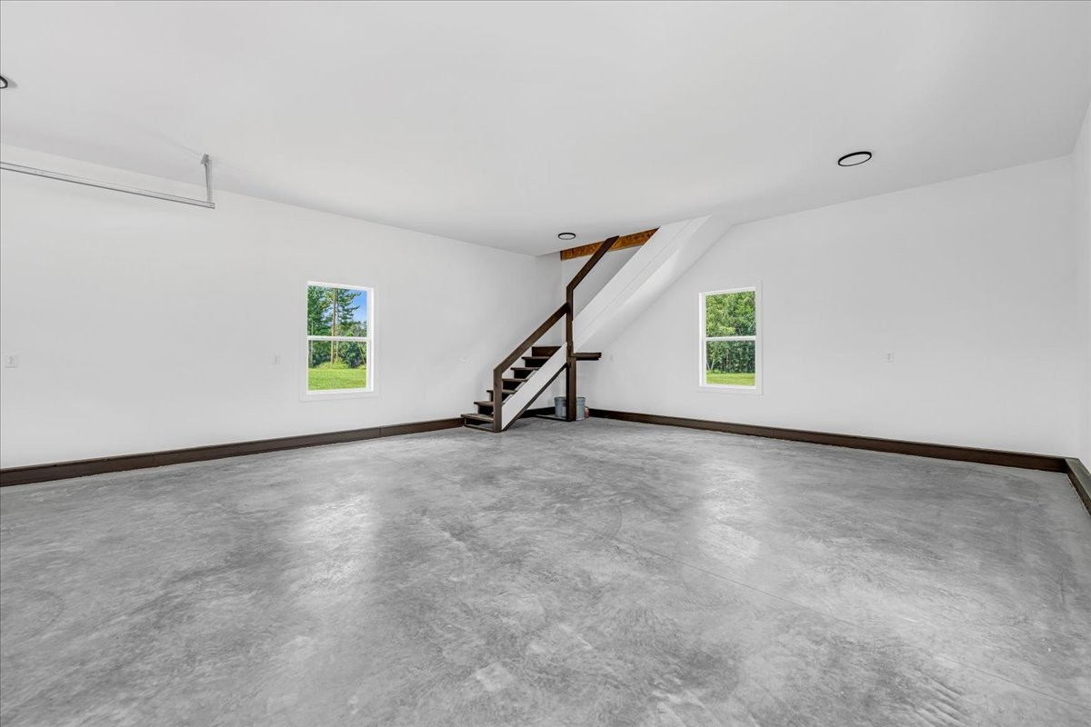 Smithville, Tennessee, 37166, United States, 3 Bedrooms Bedrooms, ,2.5 BathroomsBathrooms,Residential,Forsale,1999475