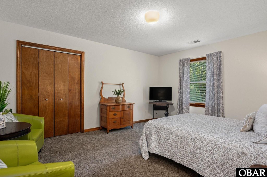 Kitty Hawk, North Carolina, 27949, United States, 4 Bedrooms Bedrooms, ,4.5 BathroomsBathrooms,Residential,Forsale,1951913