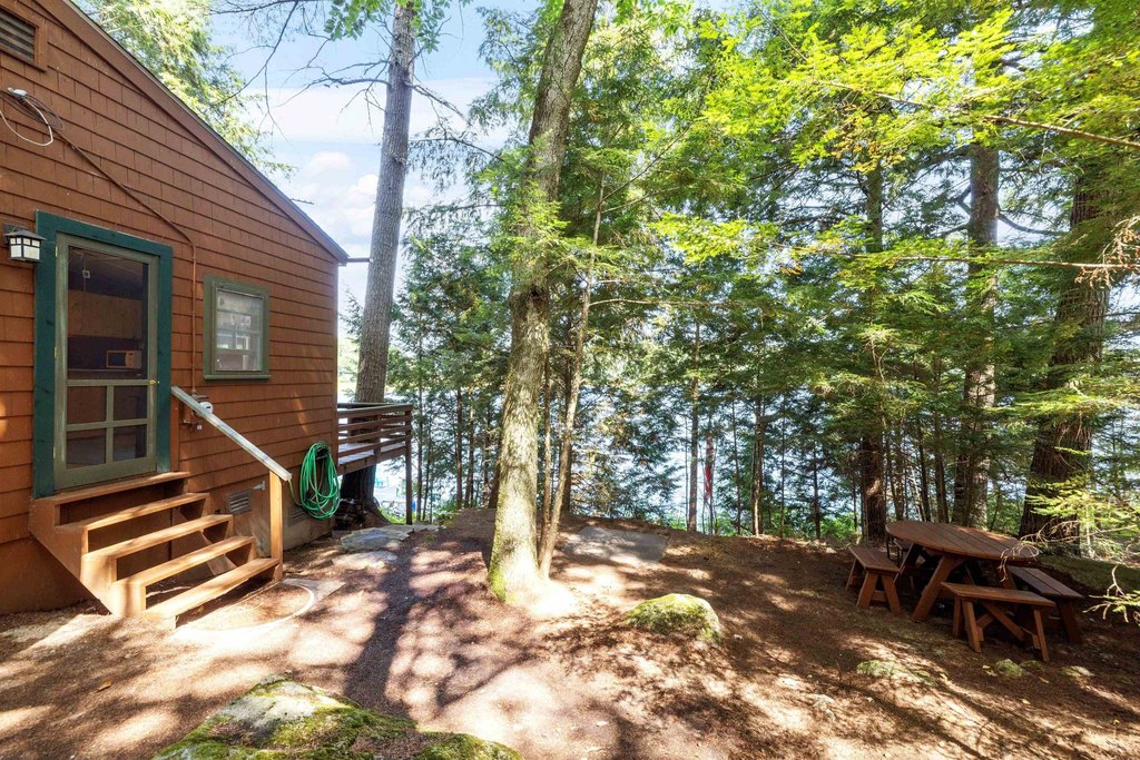 Moultonborough, New Hampshire, 03254, United States, 2 Bedrooms Bedrooms, ,1 BathroomBathrooms,Residential,Forsale,1952914