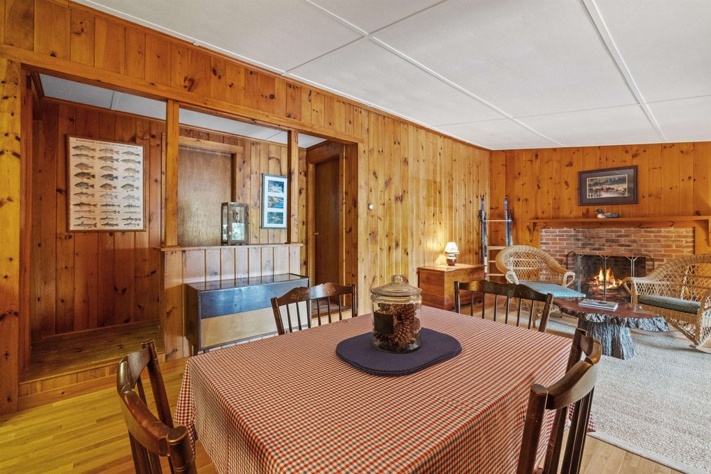 Moultonborough, New Hampshire, 03254, United States, 2 Bedrooms Bedrooms, ,1 BathroomBathrooms,Residential,Forsale,1952914