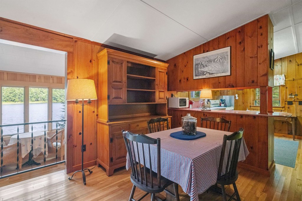 Moultonborough, New Hampshire, 03254, United States, 2 Bedrooms Bedrooms, ,1 BathroomBathrooms,Residential,Forsale,1952914