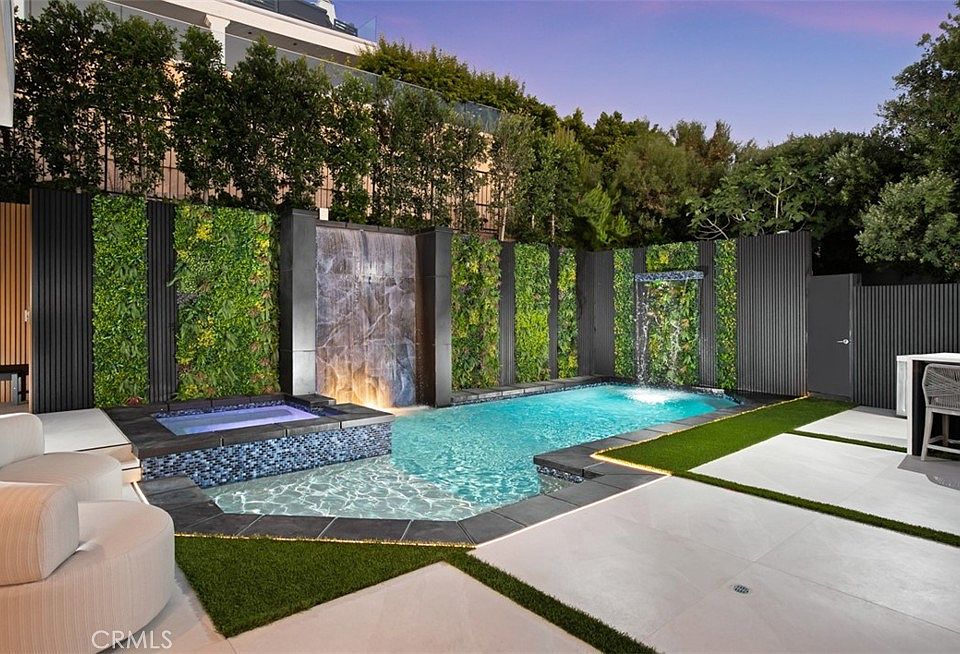 Newport Beach, California, 92660, United States, 5 Bedrooms Bedrooms, ,8 BathroomsBathrooms,Residential,Forsale,1927549