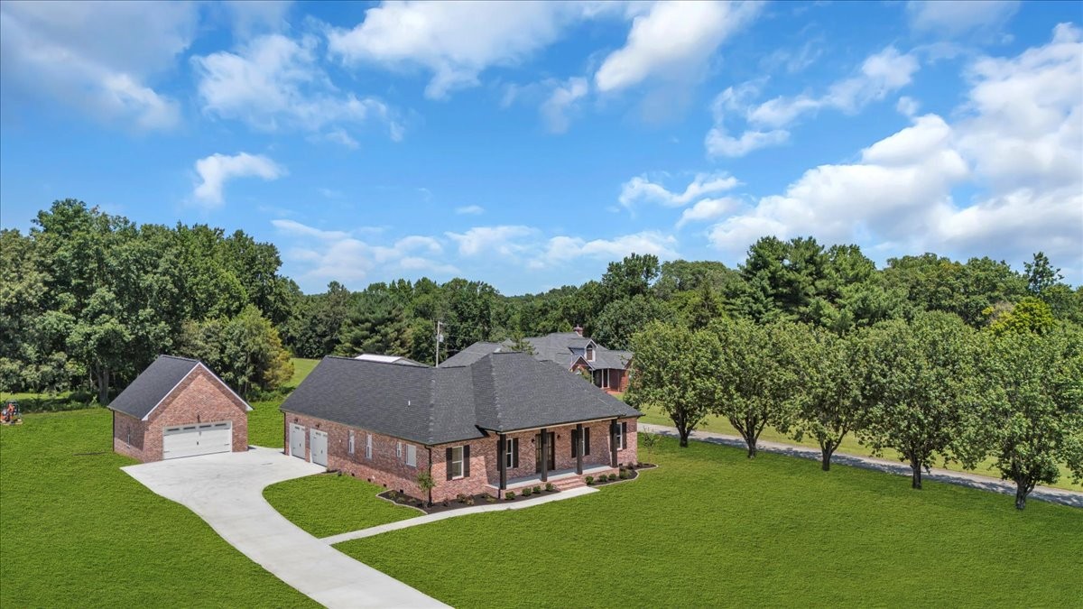 Smithville, Tennessee, 37166, United States, 3 Bedrooms Bedrooms, ,2.5 BathroomsBathrooms,Residential,Forsale,1999475