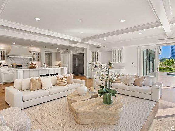 Newport Beach, California, 92660, United States, 5 Bedrooms Bedrooms, ,6 BathroomsBathrooms,Residential,Forsale,1927550