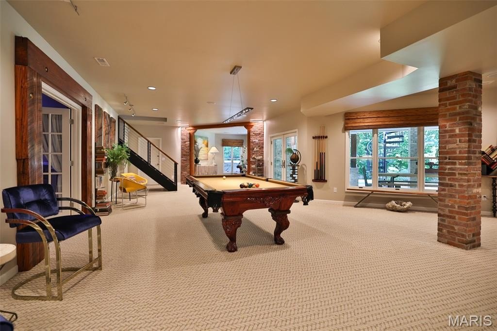 Edwardsville, Illinois, 62025, United States, 5 Bedrooms Bedrooms, ,6.5 BathroomsBathrooms,Residential,Forsale,1944128