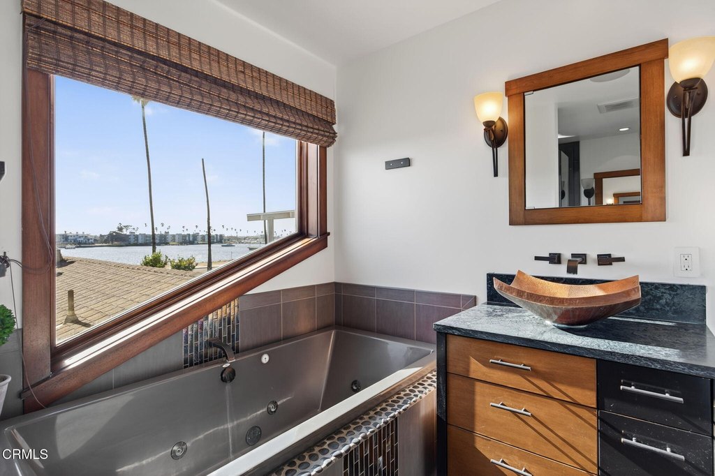 Oxnard, California, 93035, United States, 4 Bedrooms Bedrooms, ,3 BathroomsBathrooms,Residential,Forsale,1941480
