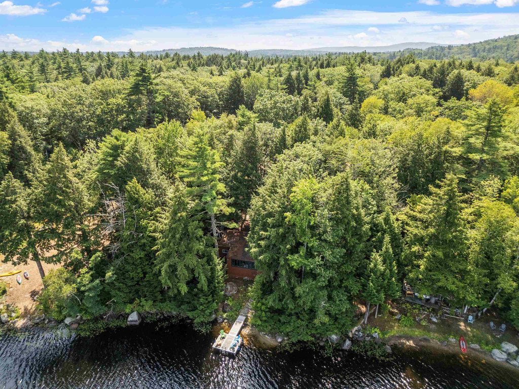 Moultonborough, New Hampshire, 03254, United States, 2 Bedrooms Bedrooms, ,1 BathroomBathrooms,Residential,Forsale,1952914