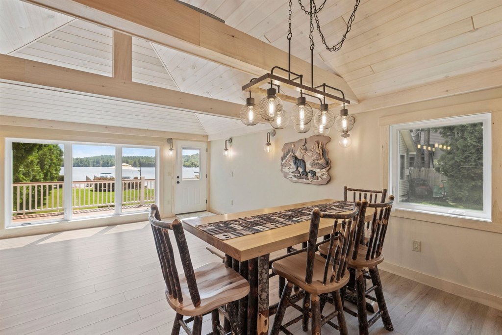 Moultonborough, New Hampshire, 03254, United States, 3 Bedrooms Bedrooms, ,1 BathroomBathrooms,Residential,Forsale,1952913