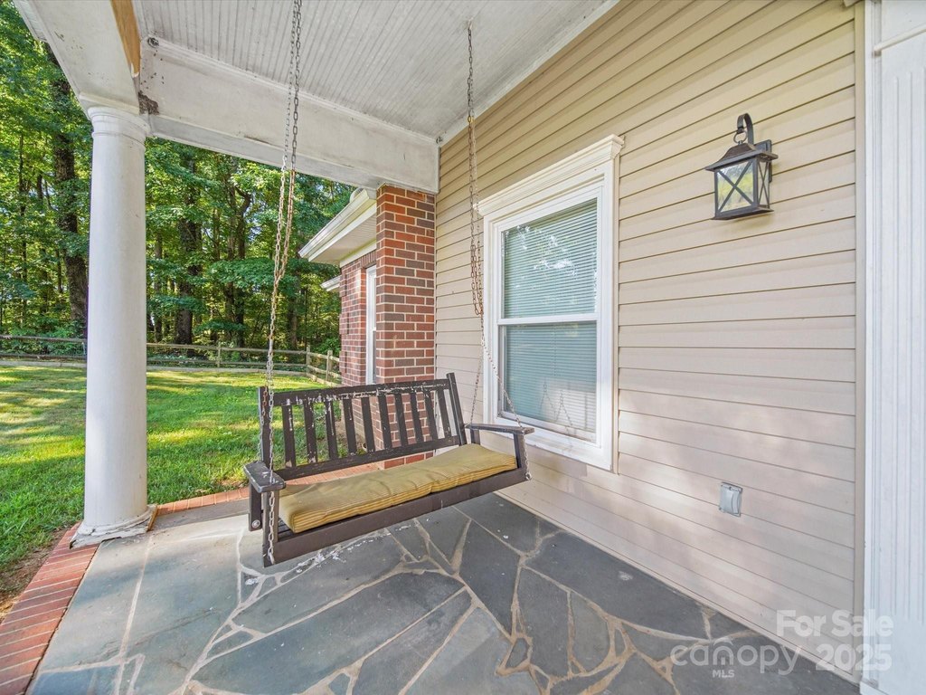 Statesville, North Carolina, 28625, United States, 3 Bedrooms Bedrooms, ,3 BathroomsBathrooms,Residential,Forsale,1985982