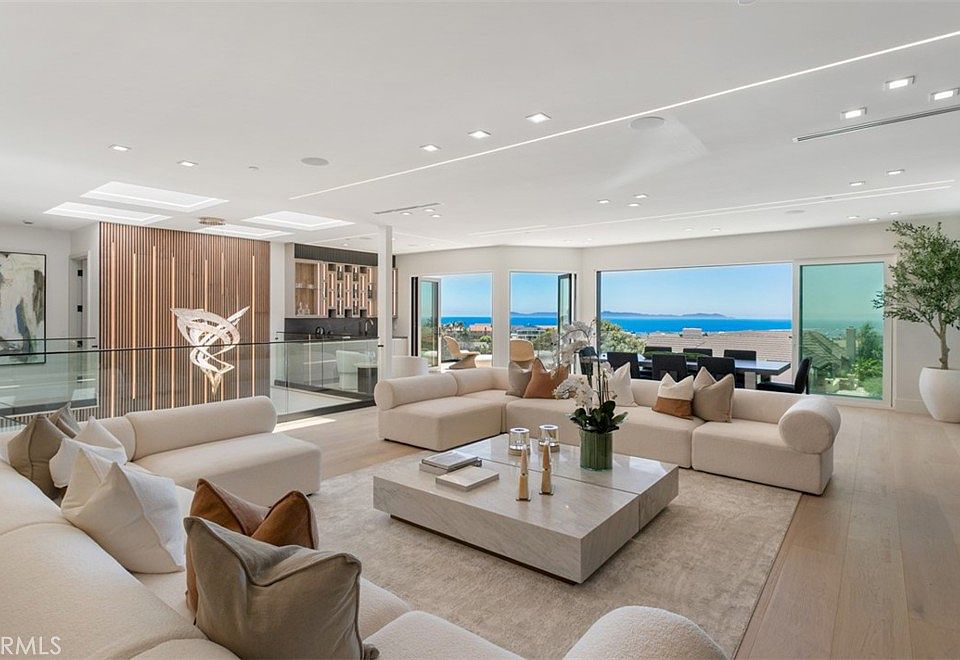 Newport Beach, California, 92660, United States, 5 Bedrooms Bedrooms, ,8 BathroomsBathrooms,Residential,Forsale,1927549