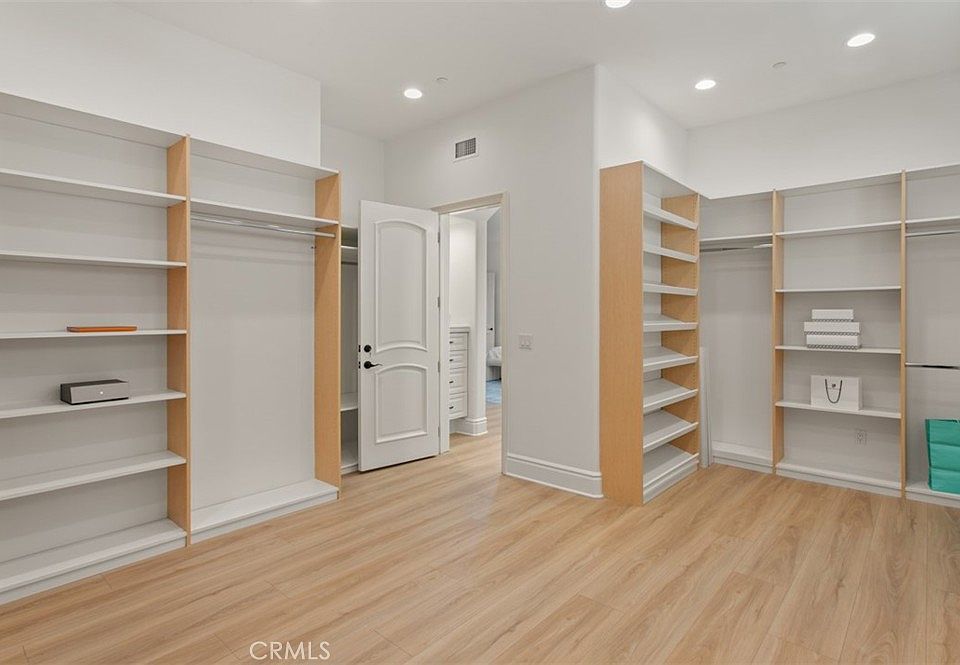 Newport Beach, California, 92660, United States, 5 Bedrooms Bedrooms, ,6 BathroomsBathrooms,Residential,Forsale,1927550