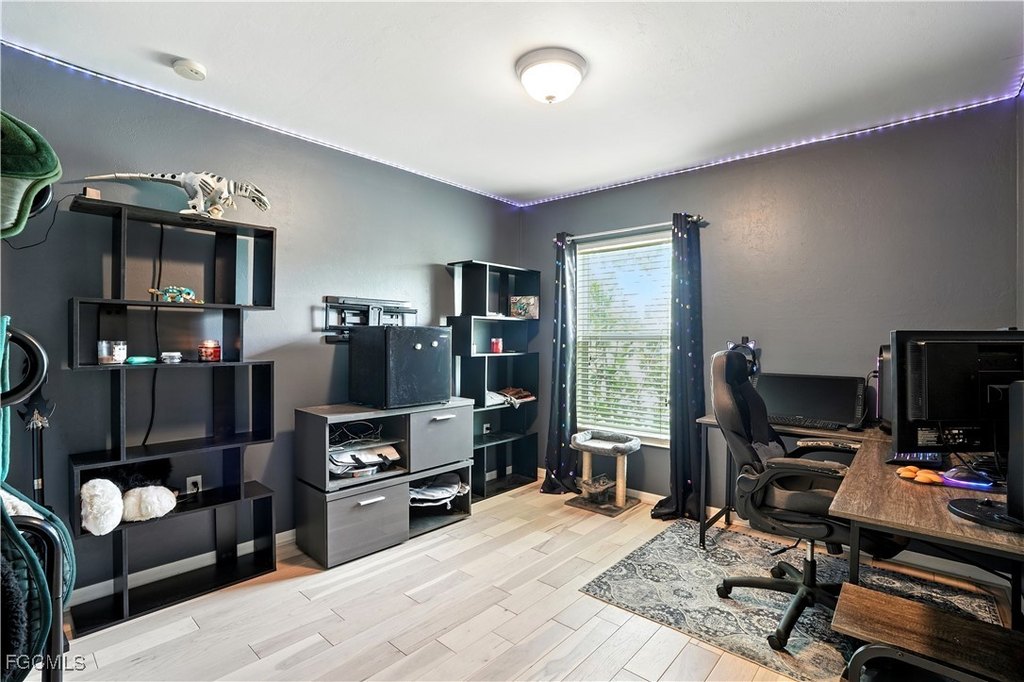 Alva, Florida, 33920, United States, 4 Bedrooms Bedrooms, ,2.5 BathroomsBathrooms,Residential,Forsale,1969857 Alva, Florida, 33920, United States, 4 Bedrooms Bedrooms, ,2.5 BathroomsBathrooms,Residential,Forsale,1969857