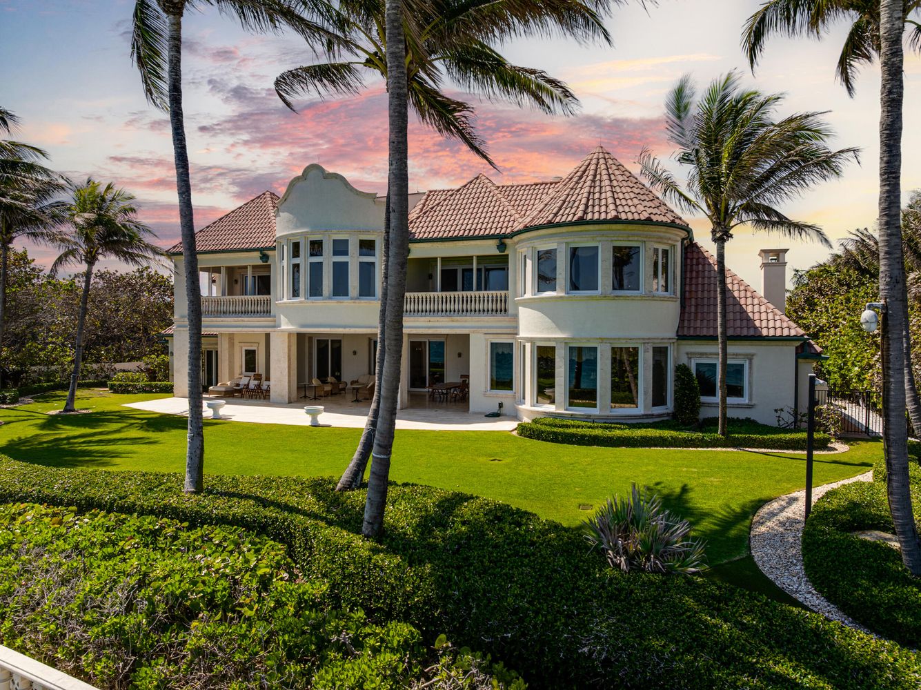 Manalapan, Florida, 33462, United States, 9 Bedrooms Bedrooms, ,13 BathroomsBathrooms,Residential,Forsale,1936184