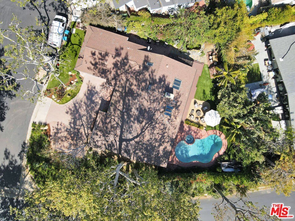Malibu, California, 90265, United States, 4 Bedrooms Bedrooms, ,3 BathroomsBathrooms,Residential,Forsale,1904940