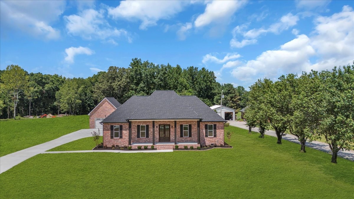 Smithville, Tennessee, 37166, United States, 3 Bedrooms Bedrooms, ,2.5 BathroomsBathrooms,Residential,Forsale,1999475