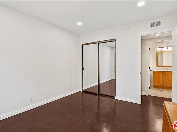 Mission Viejo, California, 92692, United States, 2 Bedrooms Bedrooms, ,2 BathroomsBathrooms,Residential,Forsale,1927551