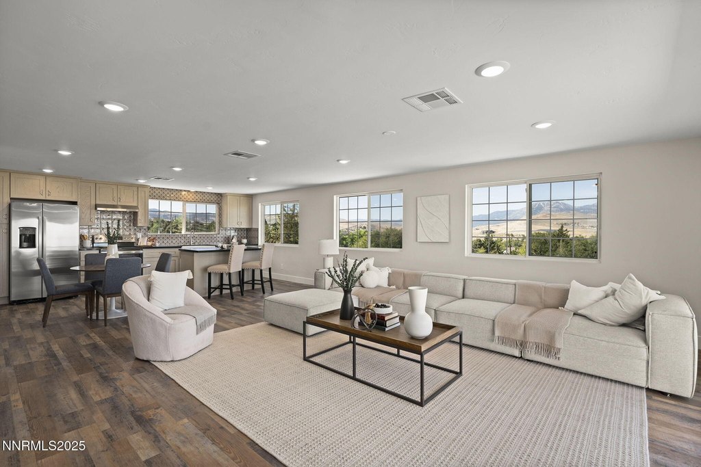 Reno, Nevada, 89521, United States, 3 Bedrooms Bedrooms, ,2.5 BathroomsBathrooms,Residential,Forsale,2012843