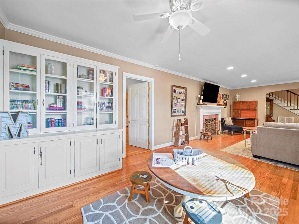 Statesville, North Carolina, 28625, United States, 3 Bedrooms Bedrooms, ,3 BathroomsBathrooms,Residential,Forsale,1985982