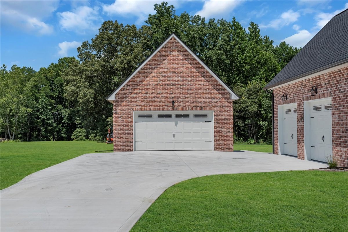 Smithville, Tennessee, 37166, United States, 3 Bedrooms Bedrooms, ,2.5 BathroomsBathrooms,Residential,Forsale,1999475