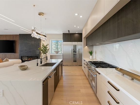 Newport Beach, California, 92660, United States, 5 Bedrooms Bedrooms, ,8 BathroomsBathrooms,Residential,Forsale,1927549