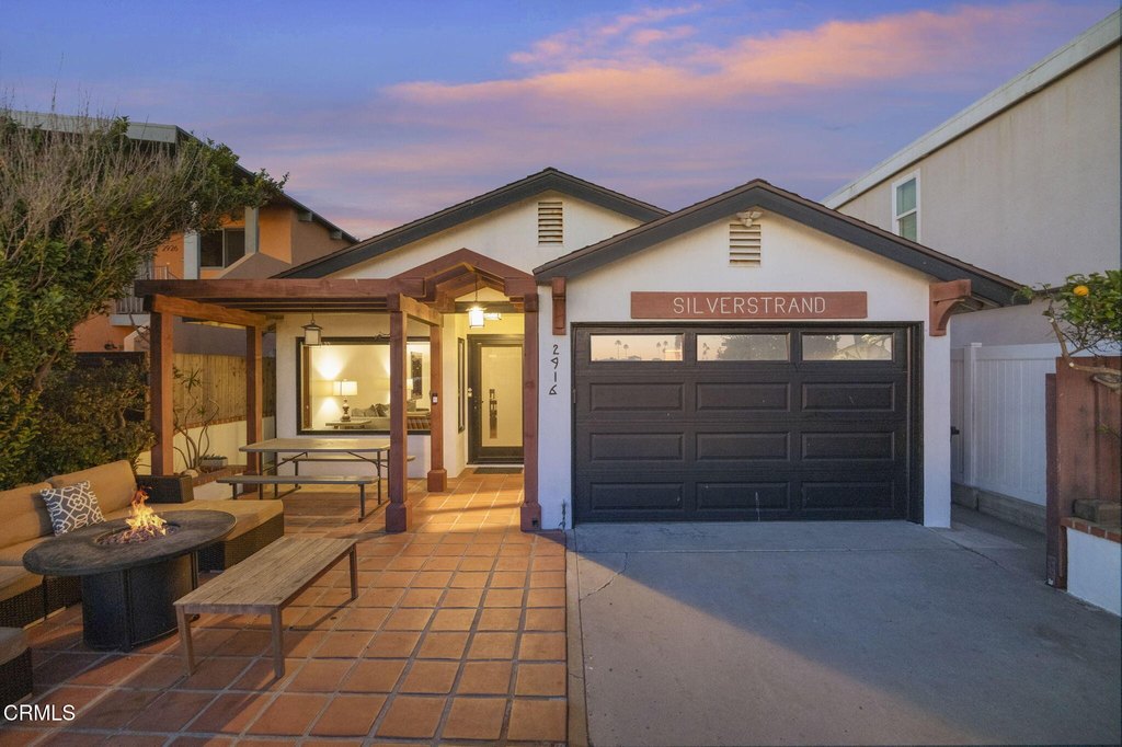 Oxnard, California, 93035, United States, 4 Bedrooms Bedrooms, ,3 BathroomsBathrooms,Residential,Forsale,1941480