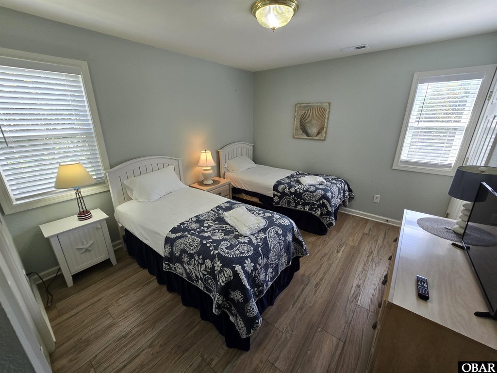 Corolla, North Carolina, 27927, United States, 4 Bedrooms Bedrooms, ,2 BathroomsBathrooms,Residential,Forsale,1951928