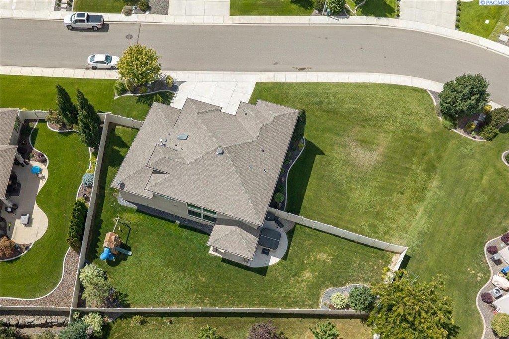 Richland, Washington, 99352, United States, 5 Bedrooms Bedrooms, ,3 BathroomsBathrooms,Residential,Forsale,1959746