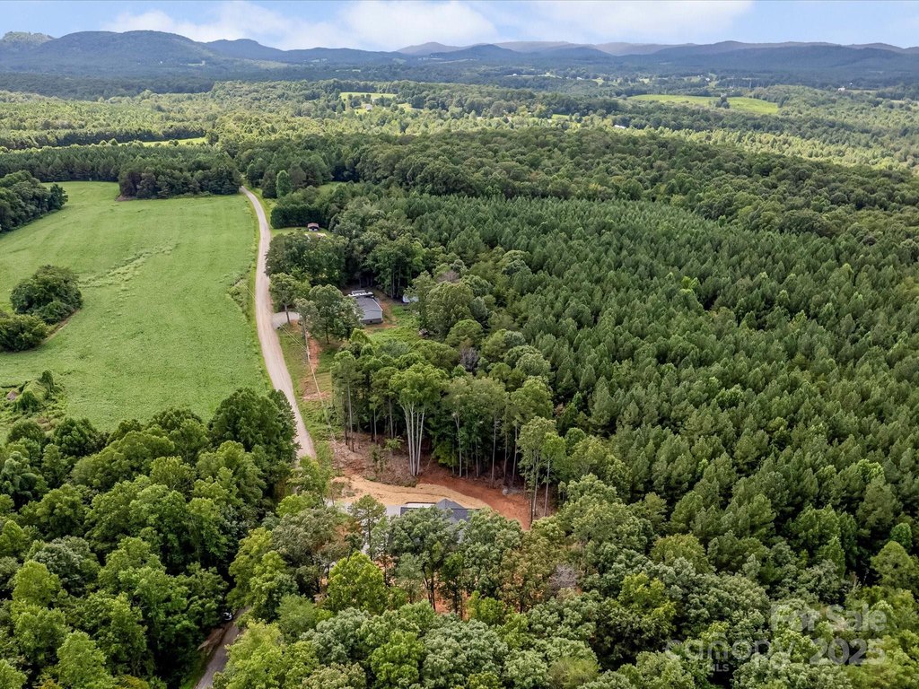 Statesville, North Carolina, 28625, United States, 3 Bedrooms Bedrooms, ,2 BathroomsBathrooms,Residential,Forsale,1985981