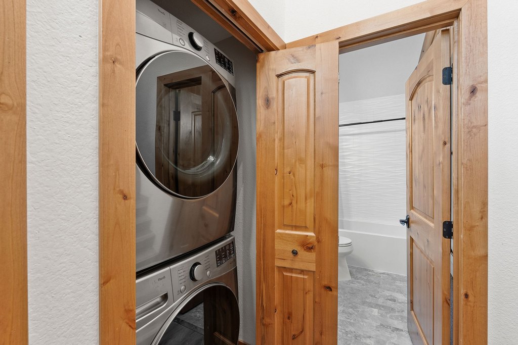 Whitefish, Montana, 59937, United States, 3 Bedrooms Bedrooms, ,3.5 BathroomsBathrooms,Residential,Forsale,1944288