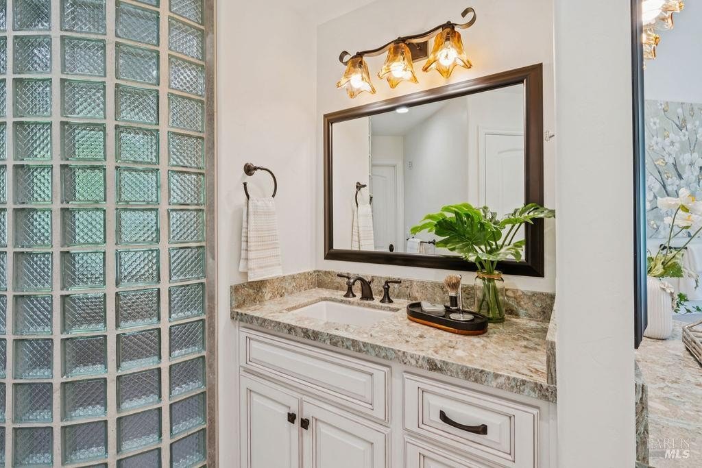 Santa Rosa, California, 95403, United States, 4 Bedrooms Bedrooms, ,4.5 BathroomsBathrooms,Residential,Forsale,1934048