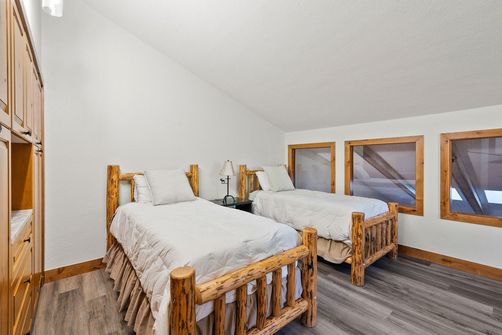 Whitefish, Montana, 59937, United States, 3 Bedrooms Bedrooms, ,3.5 BathroomsBathrooms,Residential,Forsale,1944288