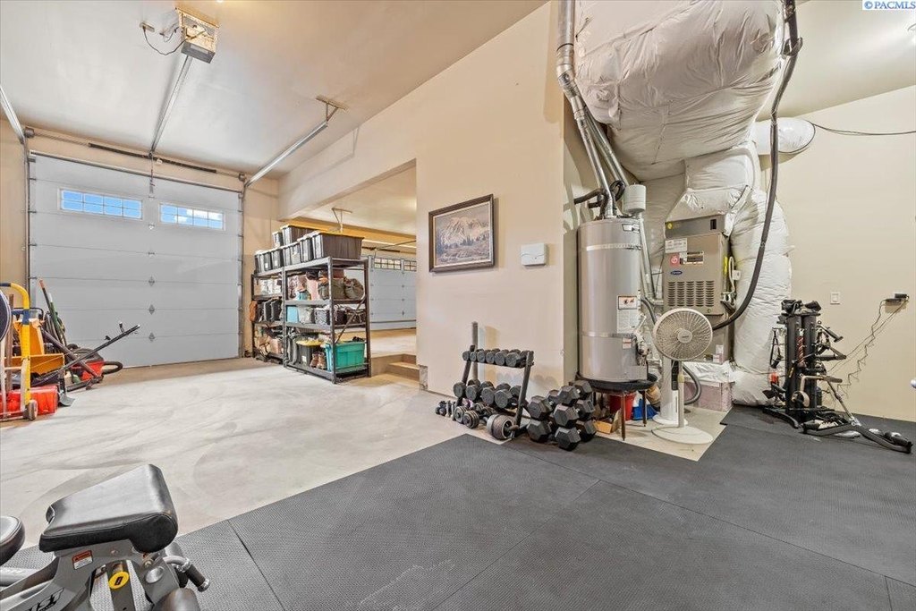 Richland, Washington, 99352, United States, 5 Bedrooms Bedrooms, ,3 BathroomsBathrooms,Residential,Forsale,1959746