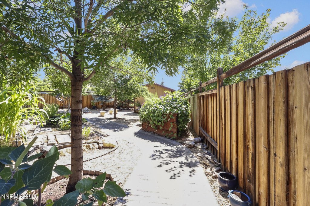 Sparks, Nevada, 89436, United States, 3 Bedrooms Bedrooms, ,2.5 BathroomsBathrooms,Residential,Forsale,1936742