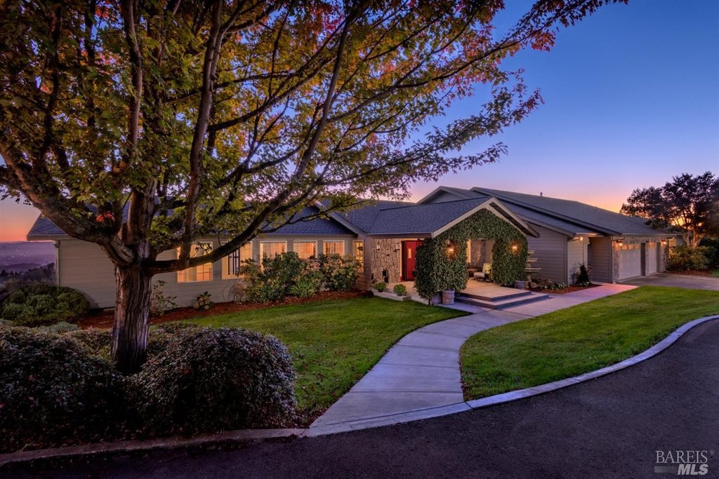Santa Rosa, California, 95404, United States, 4 Bedrooms Bedrooms, ,4.5 BathroomsBathrooms,Residential,Forsale,1934049