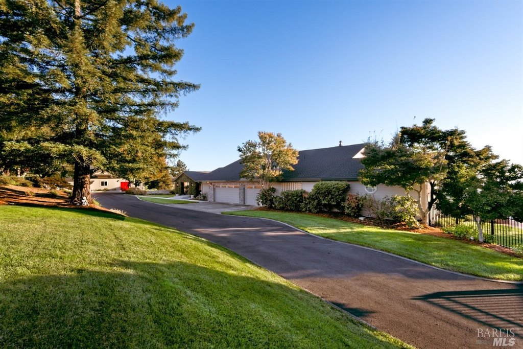 Santa Rosa, California, 95404, United States, 4 Bedrooms Bedrooms, ,4.5 BathroomsBathrooms,Residential,Forsale,1934049