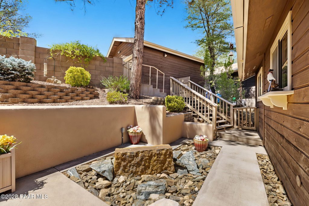 Prescott, Arizona, 86305, United States, 2 Bedrooms Bedrooms, ,2 BathroomsBathrooms,Residential,Forsale,1929270