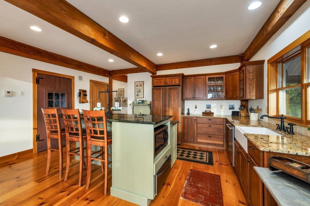 Tuftonboro, New Hampshire, 03816, United States, 3 Bedrooms Bedrooms, ,2.5 BathroomsBathrooms,Residential,Forsale,1952904