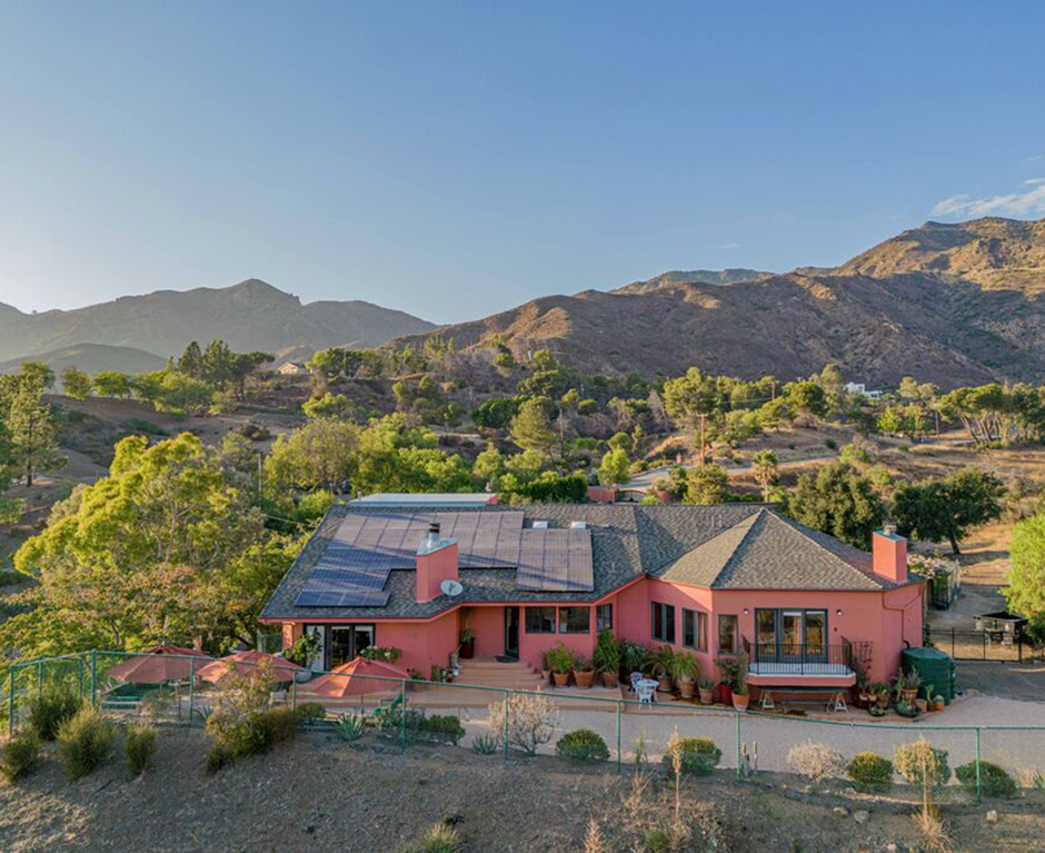 Malibu, California, 90265, United States, 3 Bedrooms Bedrooms, ,3 BathroomsBathrooms,Residential,Forsale,1922152