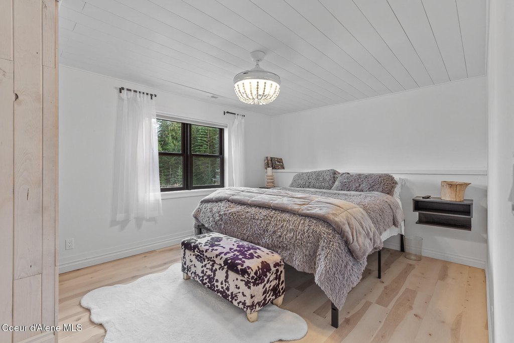 Hayden, Idaho, 83835, United States, 3 Bedrooms Bedrooms, ,3 BathroomsBathrooms,Residential,Forsale,1946353