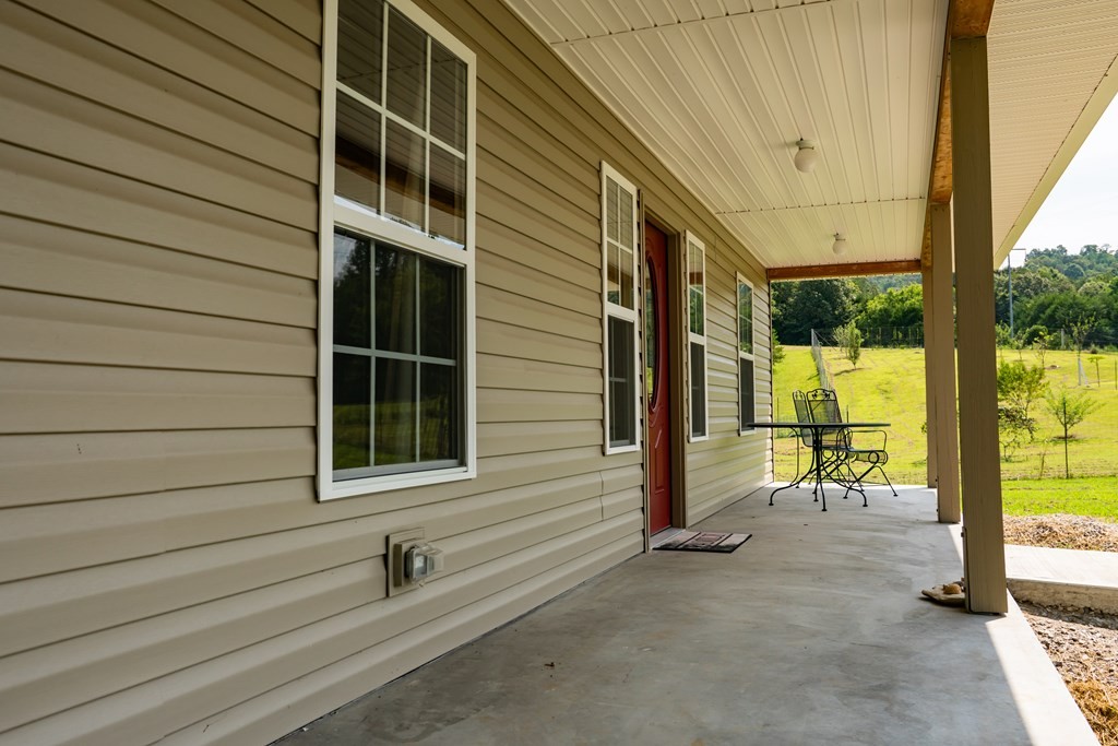 Doyle, Tennessee, 38559, United States, 3 Bedrooms Bedrooms, ,2 BathroomsBathrooms,Residential,Forsale,2010934