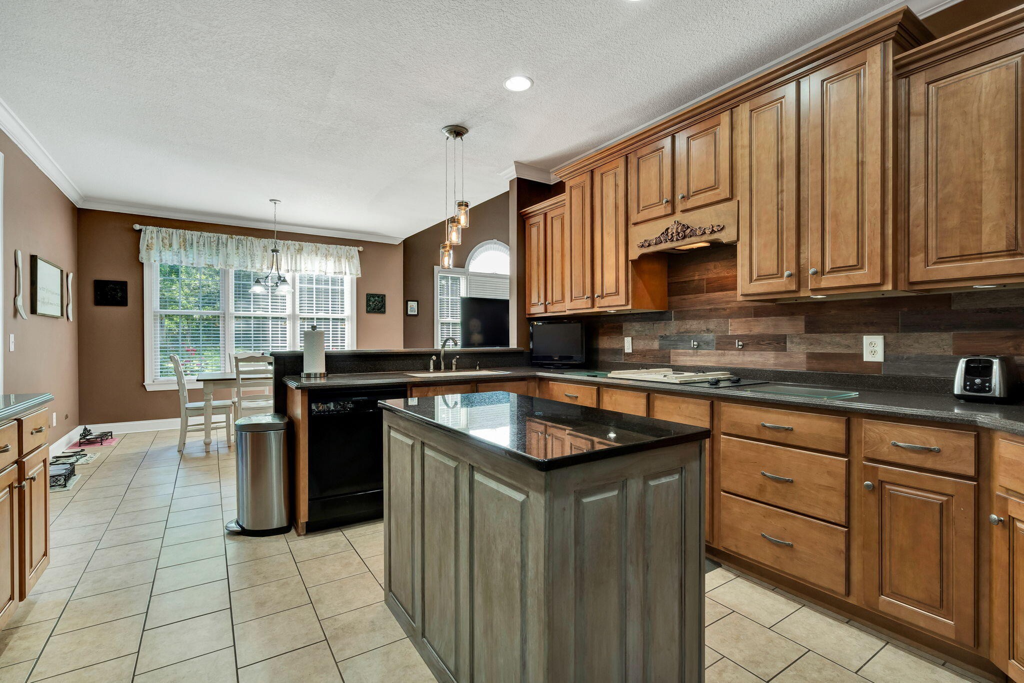 Cleveland, Tennessee, 37323, United States, 4 Bedrooms Bedrooms, ,3.5 BathroomsBathrooms,Residential,Forsale,2004692