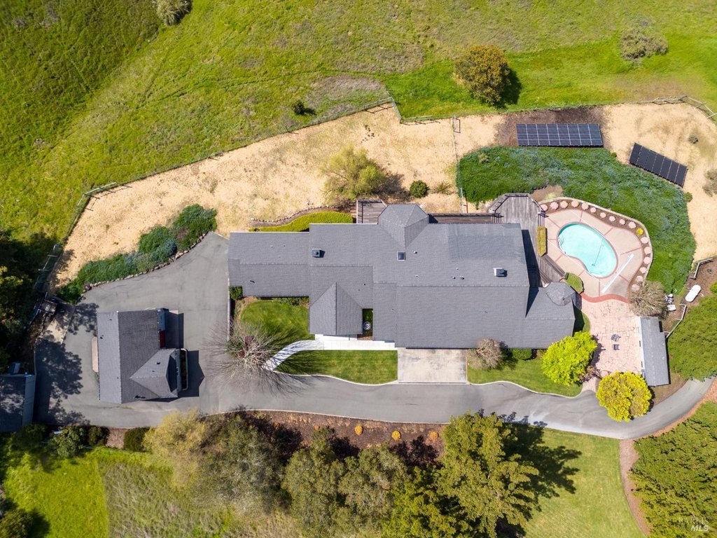 Santa Rosa, California, 95404, United States, 4 Bedrooms Bedrooms, ,4.5 BathroomsBathrooms,Residential,Forsale,1934049