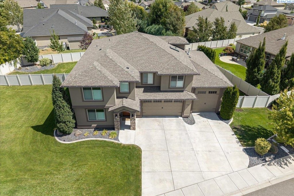 Richland, Washington, 99352, United States, 5 Bedrooms Bedrooms, ,3 BathroomsBathrooms,Residential,Forsale,1959746