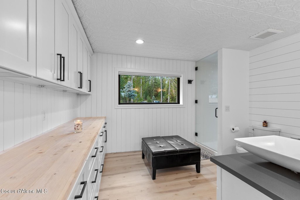 Hayden, Idaho, 83835, United States, 3 Bedrooms Bedrooms, ,3 BathroomsBathrooms,Residential,Forsale,1946353