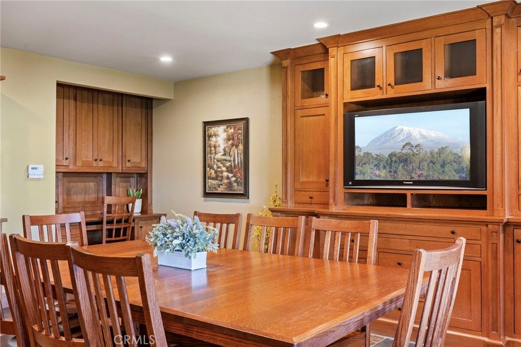 Lake Forest, California, 92630, United States, 5 Bedrooms Bedrooms, ,3.5 BathroomsBathrooms,Residential,Forsale,1899767