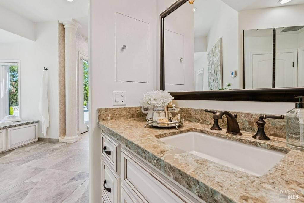 Santa Rosa, California, 95403, United States, 4 Bedrooms Bedrooms, ,4.5 BathroomsBathrooms,Residential,Forsale,1934048