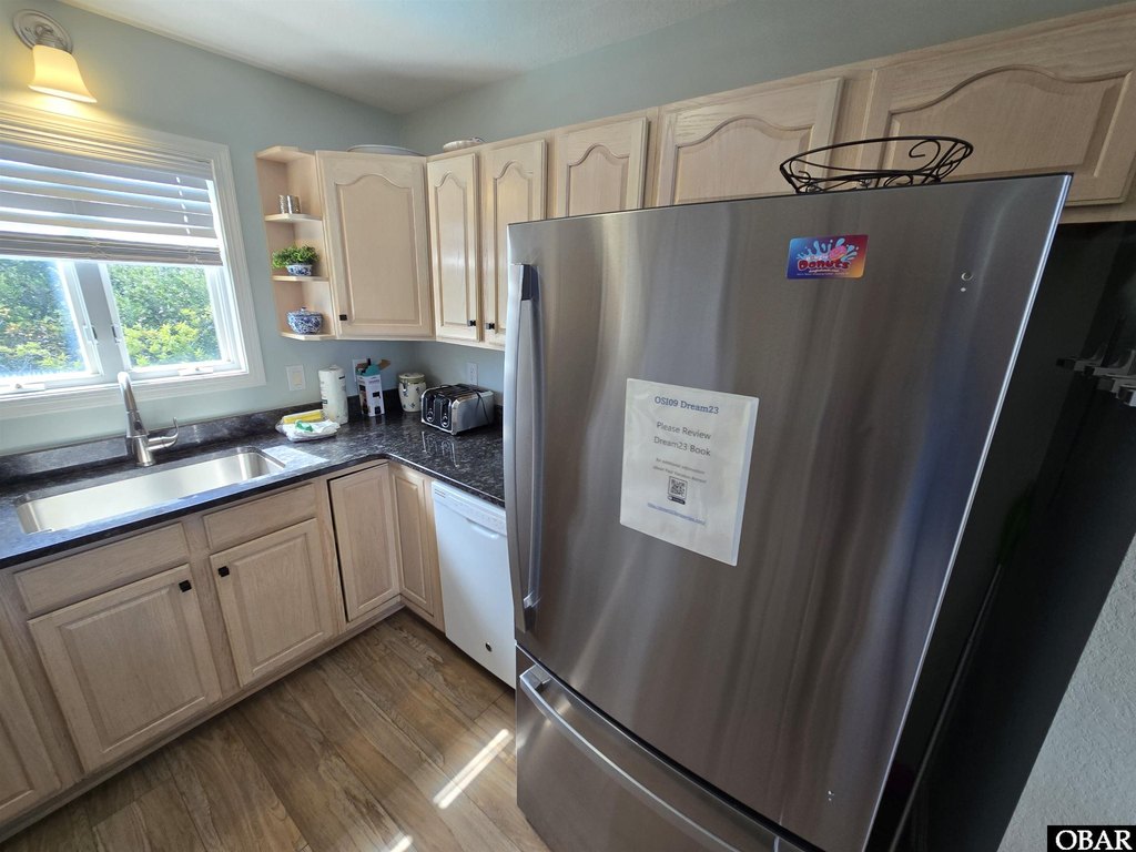 Corolla, North Carolina, 27927, United States, 4 Bedrooms Bedrooms, ,2 BathroomsBathrooms,Residential,Forsale,1951928